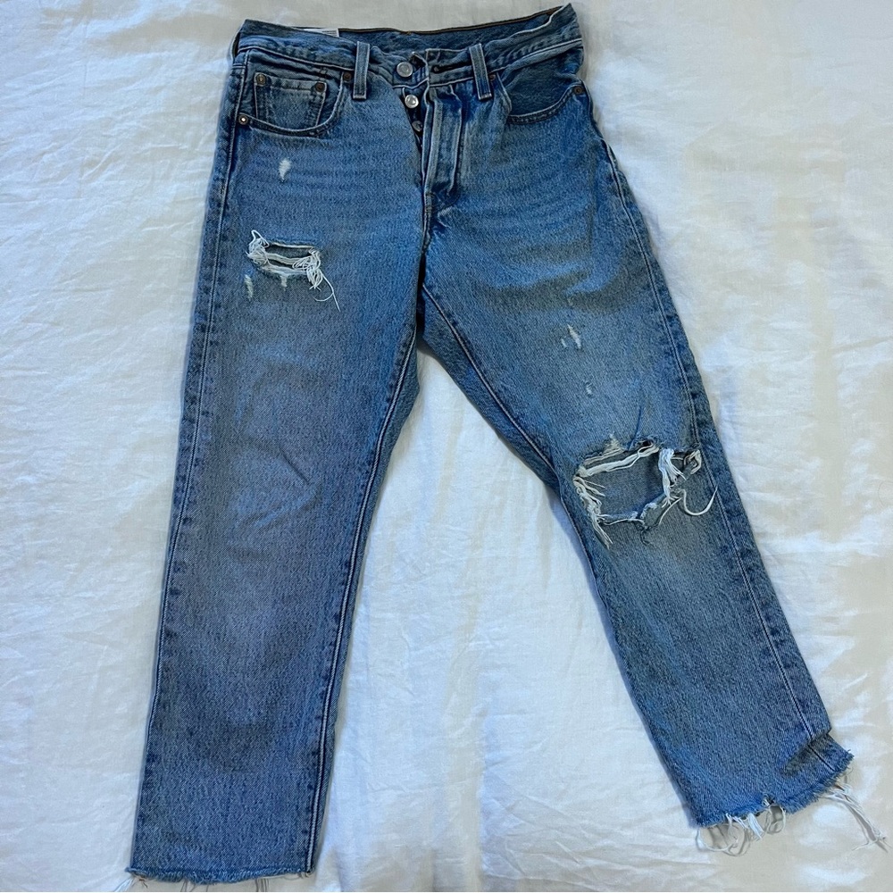 Levi’s 501 skinny *have been hemmed to be more cropped*